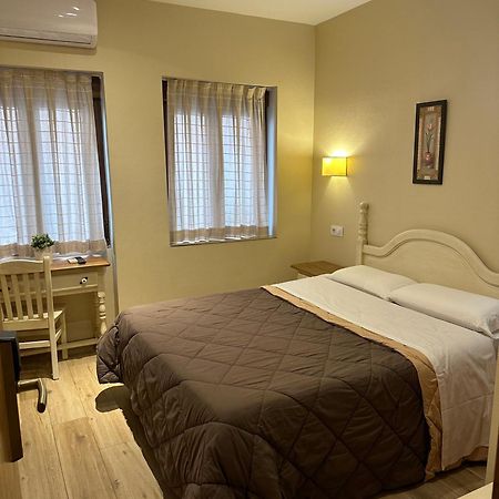 Toledo Plaza Hotel Eksteriør billede