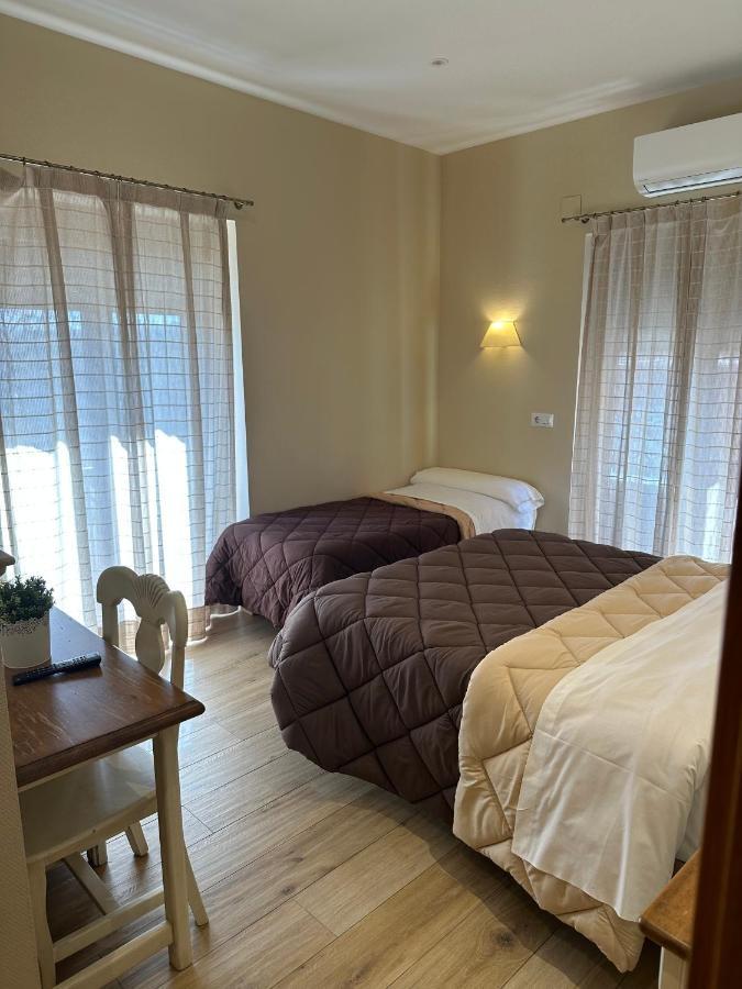 Toledo Plaza Hotel Eksteriør billede
