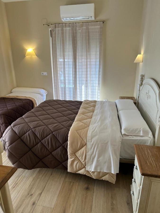 Toledo Plaza Hotel Eksteriør billede