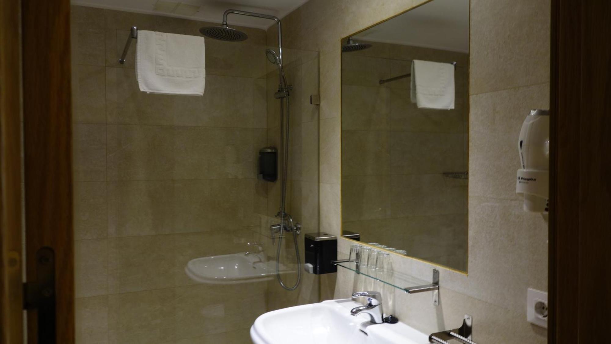 Toledo Plaza Hotel Eksteriør billede